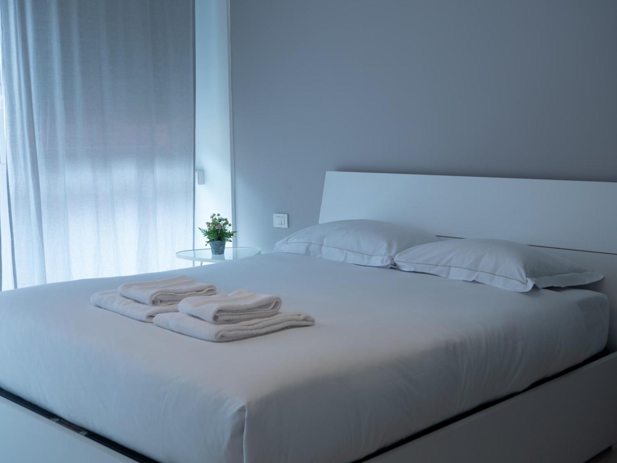 Prestige Boutique Homes - Duomo 1 Apartment Milan