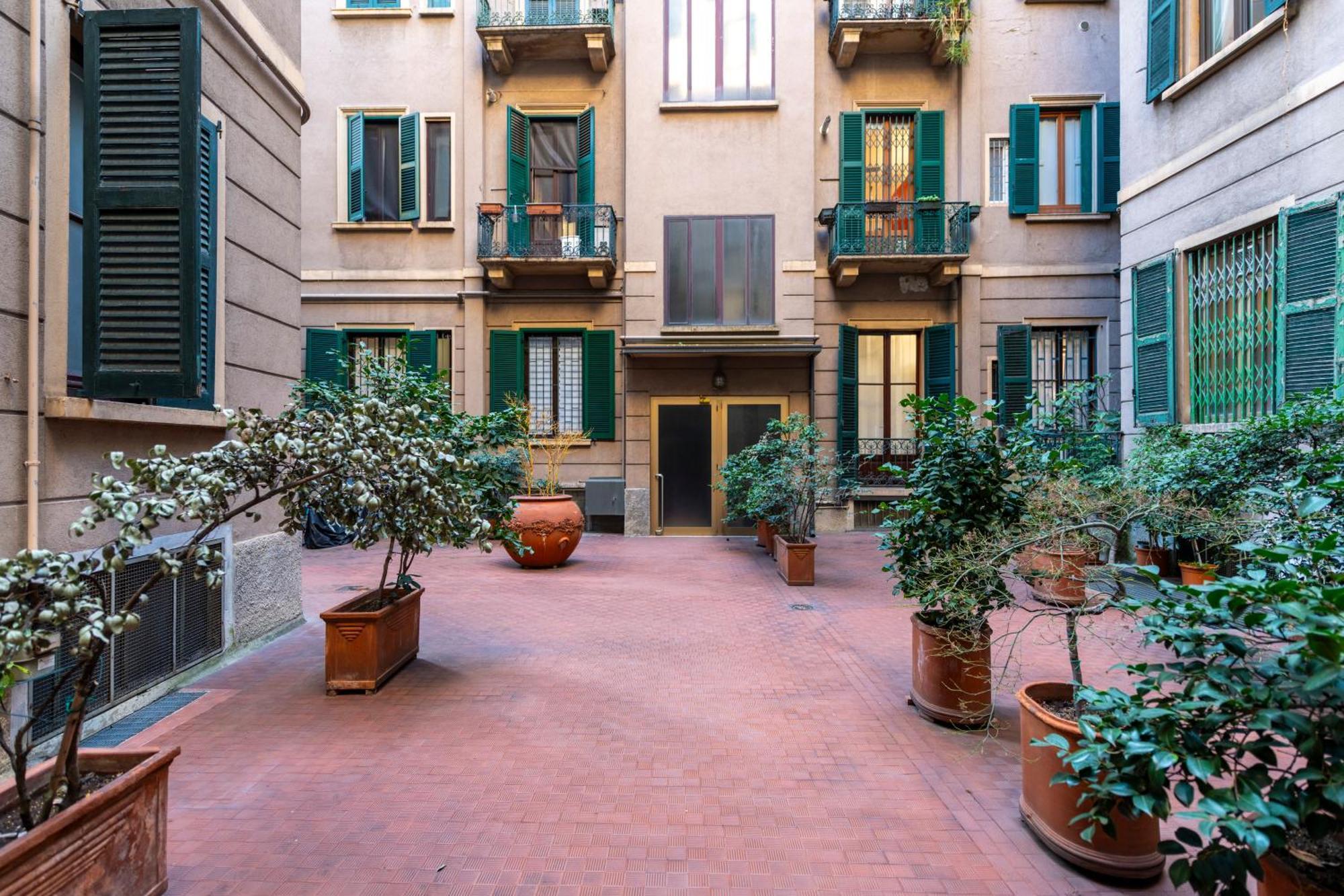 Magenta 45 Fashion And Movida In The Heart Of Downtown Apartment