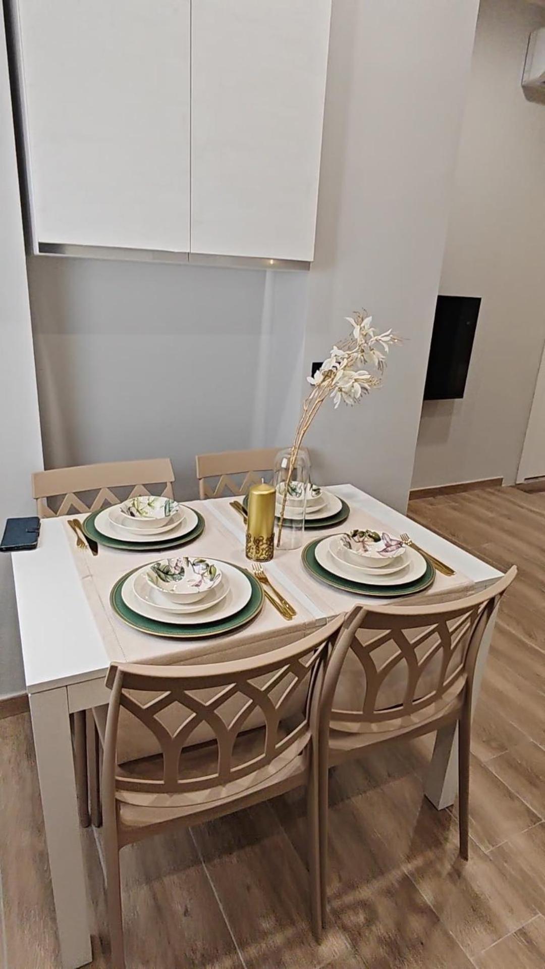 Jonathan - Citta Studi & Porta Venezia - Apartment