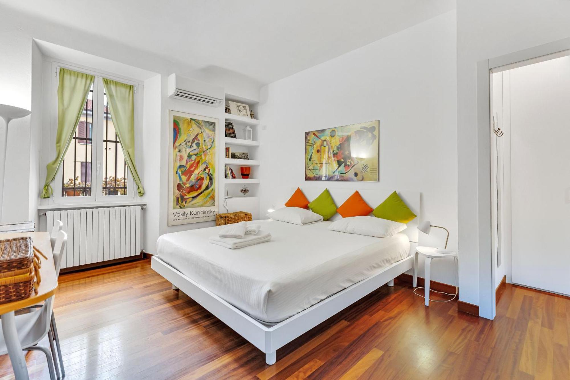 Naviglio 13 - Welcomely Apartment