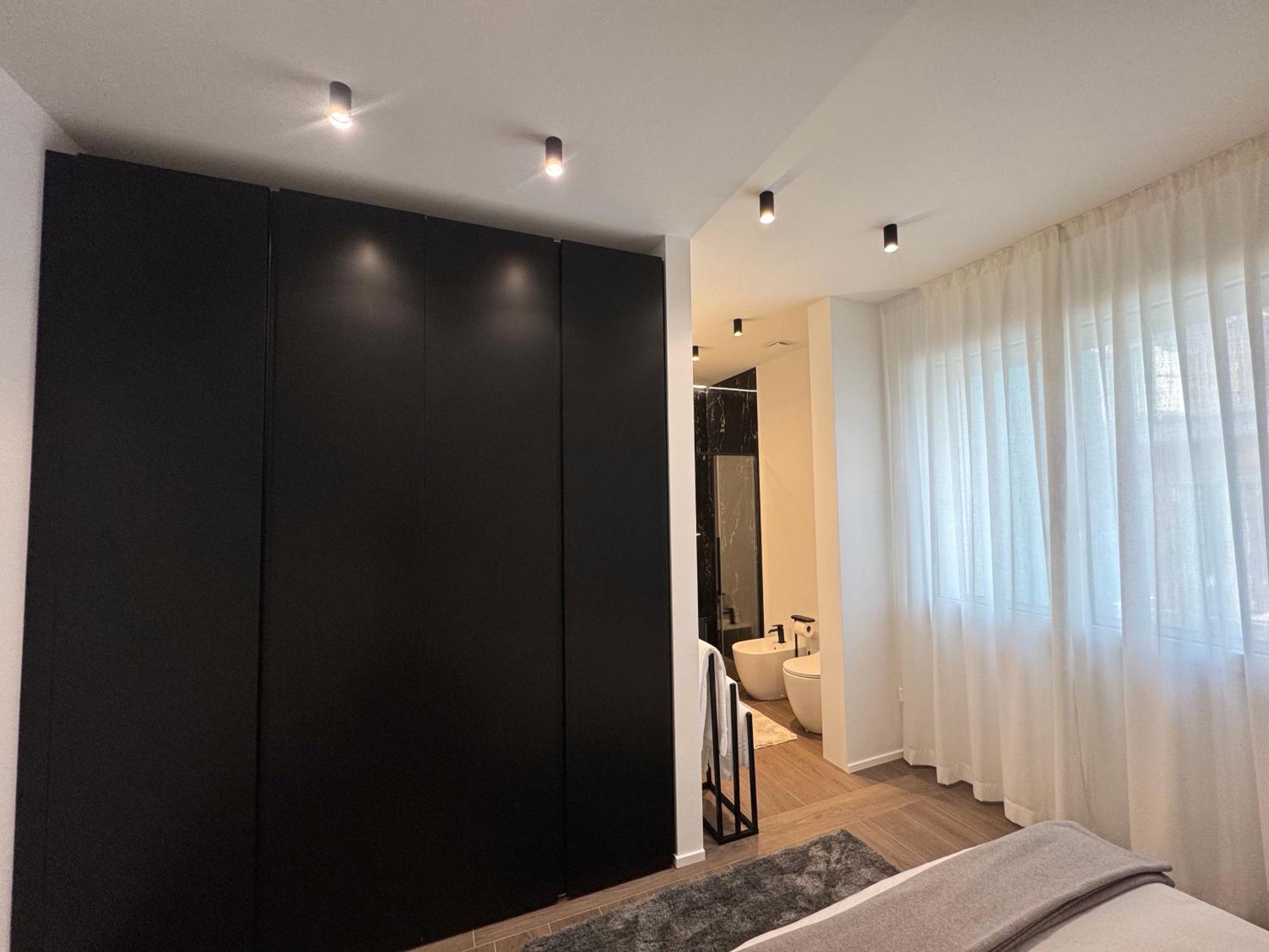 Apartment White House Con Posti Auto Milan