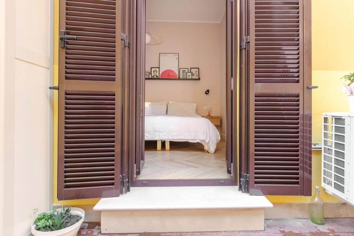 Charming Courtyard House In The Heart Of Apartment *