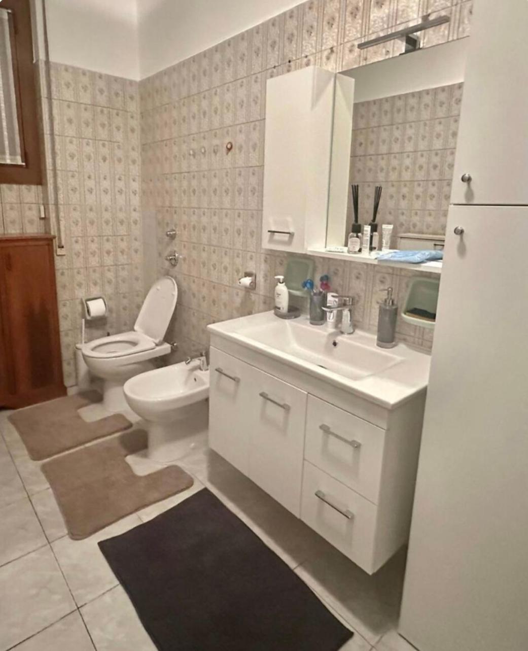 Apartment Silver