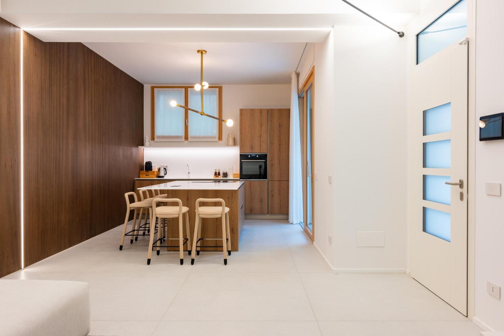 Apartment White House Con Posti Auto Milan