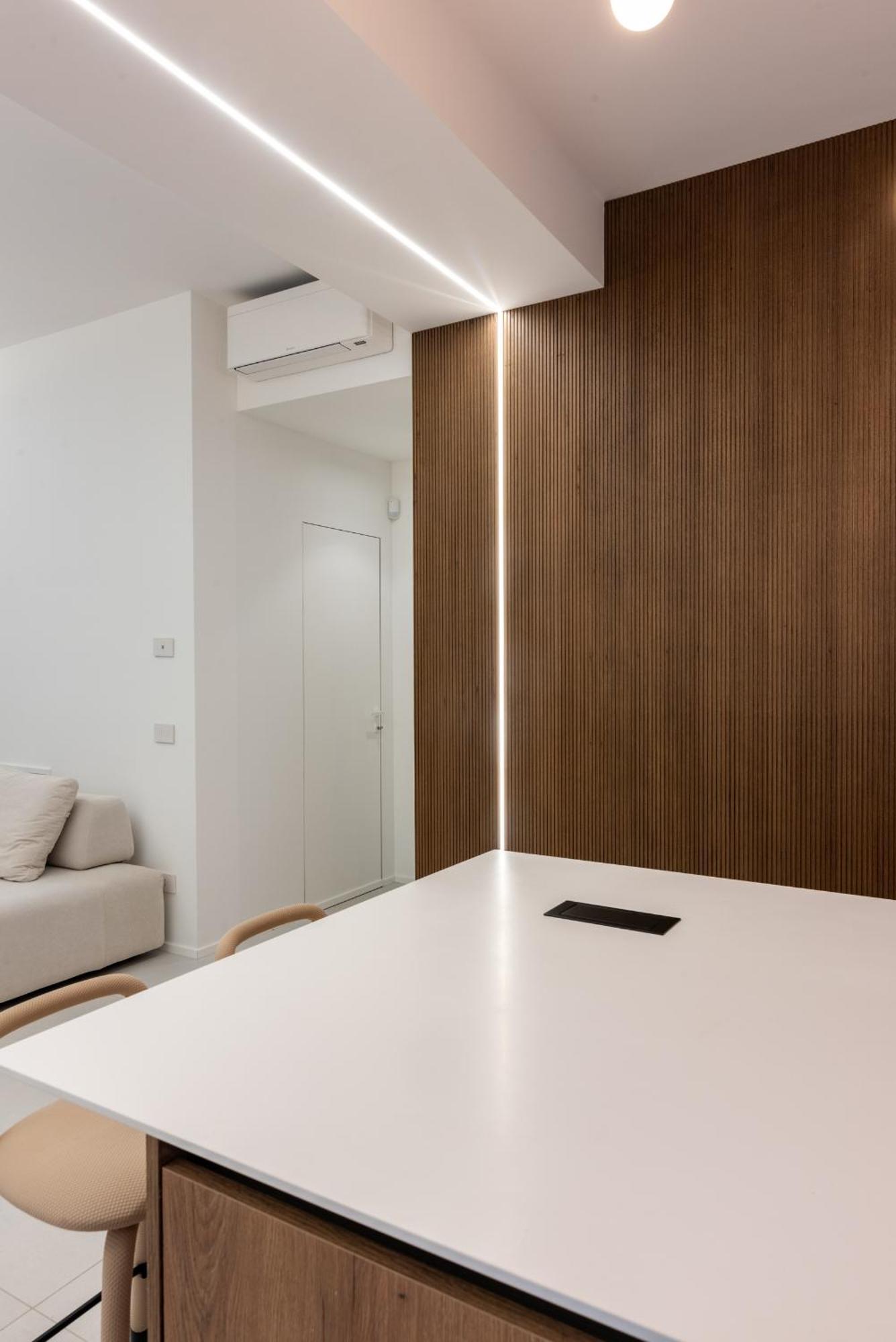 Apartment White House Con Posti Auto Milan