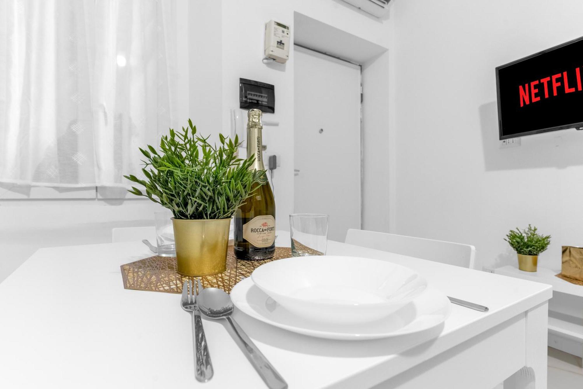 Appartamento Arq16 - Duomo-loreto - - Modern