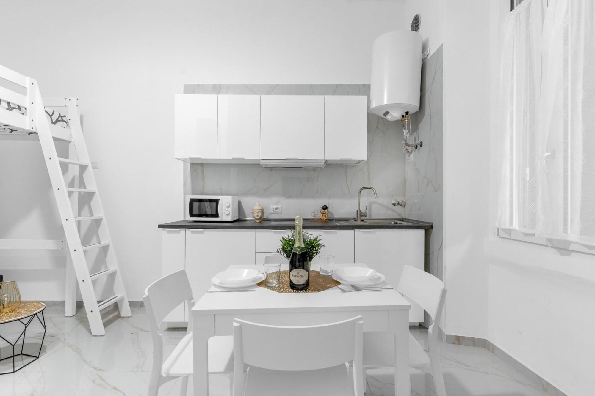 Arq16 - Duomo-loreto - - Modern Milano