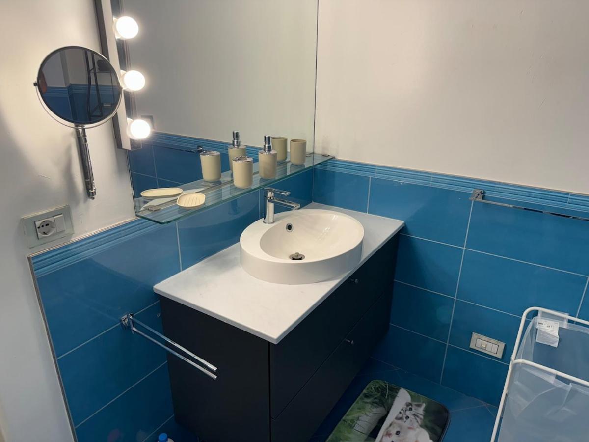 Spacious Three In Corso Vercelli, In The Center Apartment