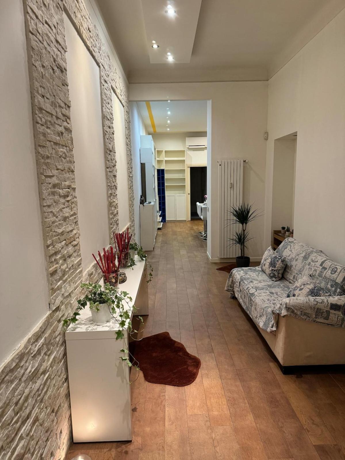 Spacious Three In Corso Vercelli, In The Center Apartment