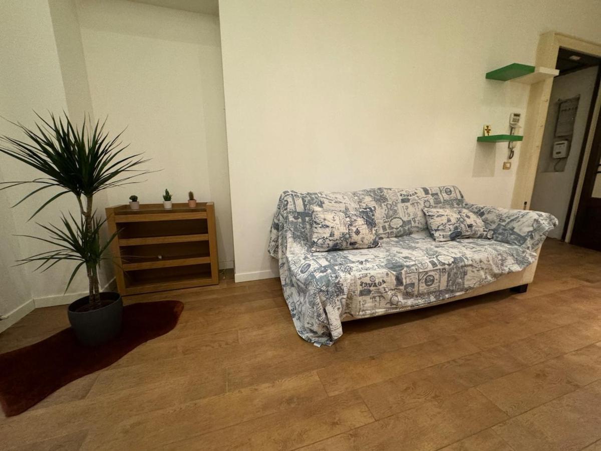 Spacious Three In Corso Vercelli, In The Center Apartment Milan