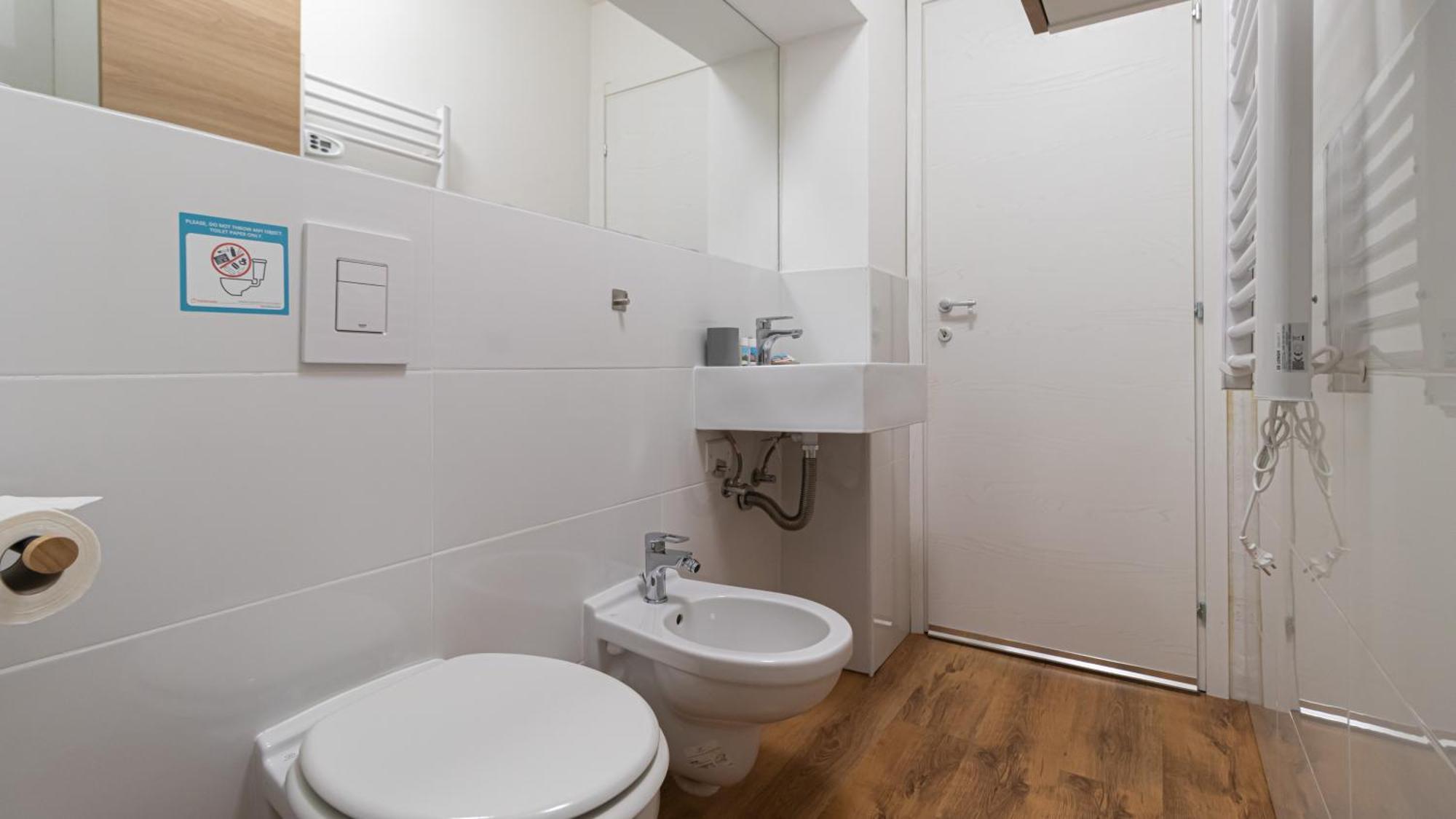 Italianway - Rosmini 11 B Milan