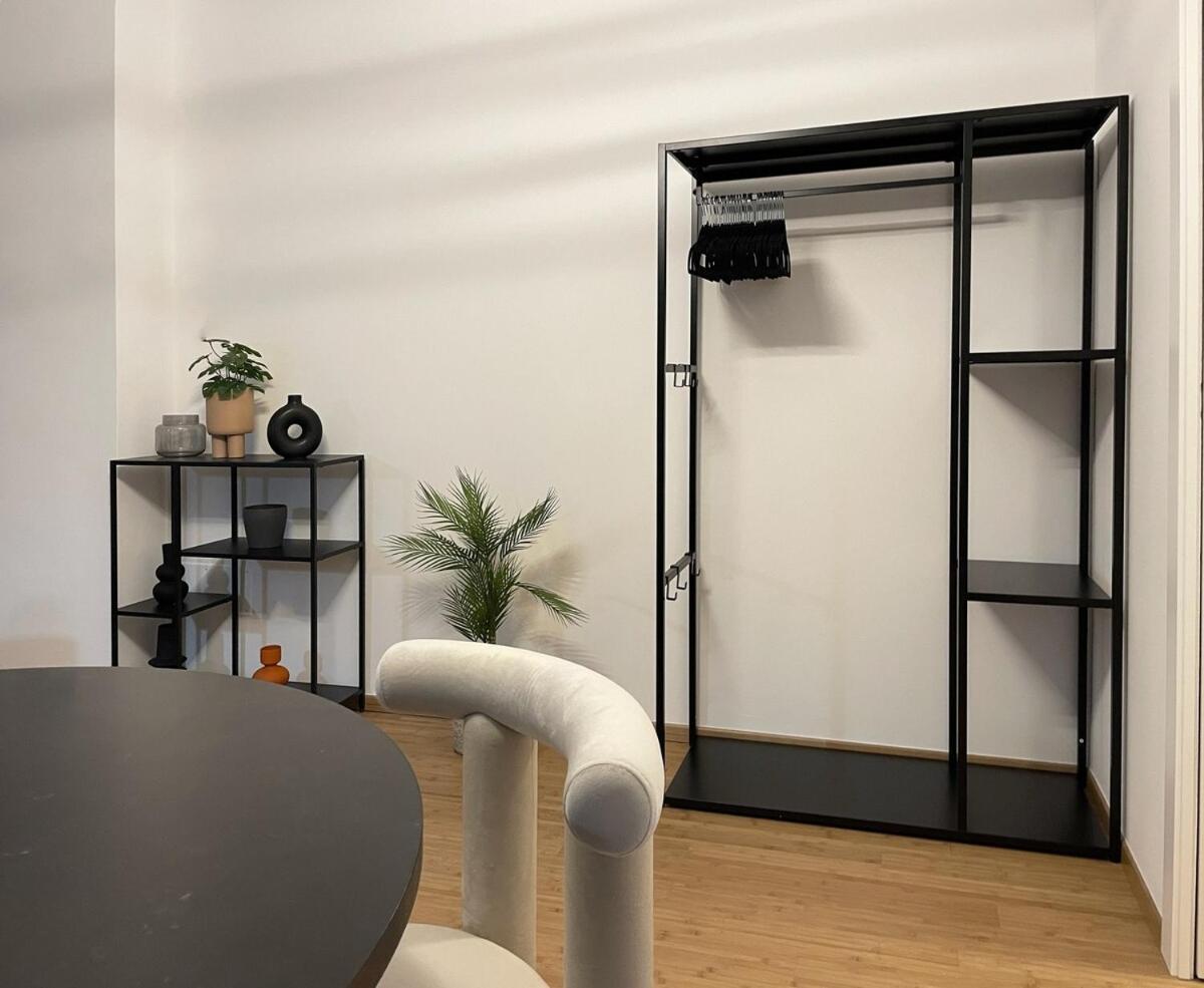 Apartment Eleganza Milanese Near Duomo & Metro Milan