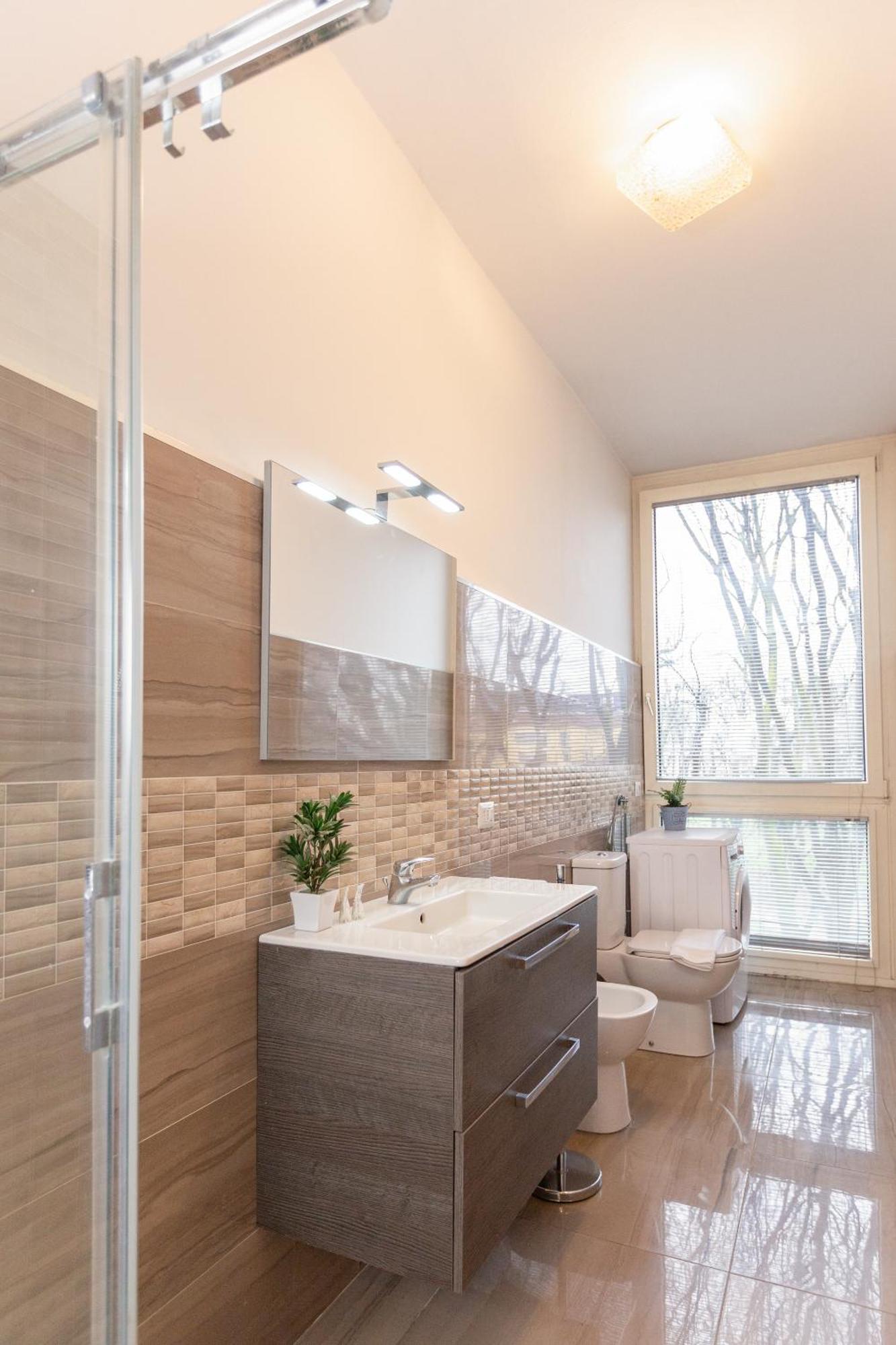 Honey Exclusive - Train Station - Near Center Apartment *
