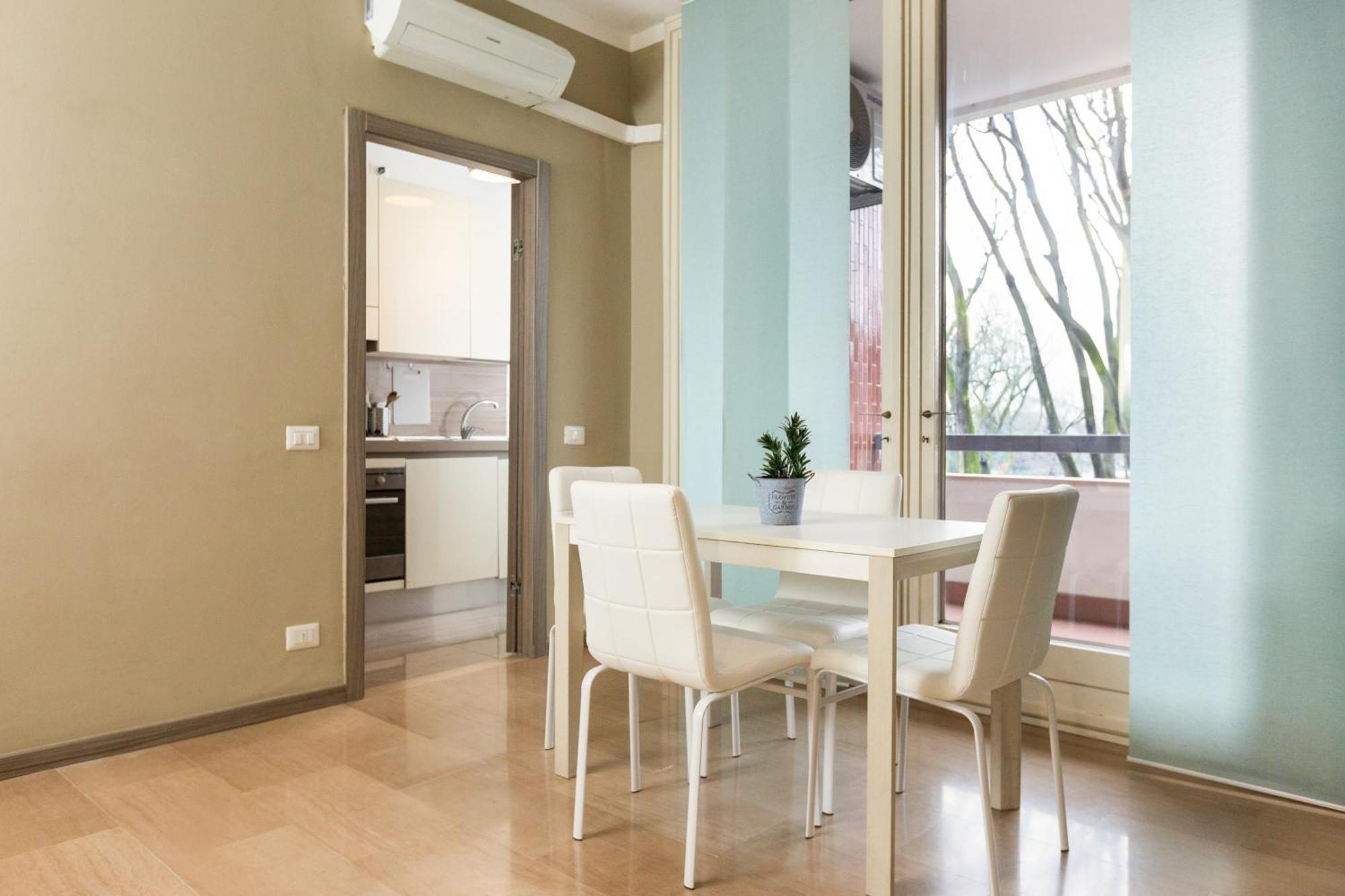 Honey Exclusive - Train Station - Near Center Apartment *