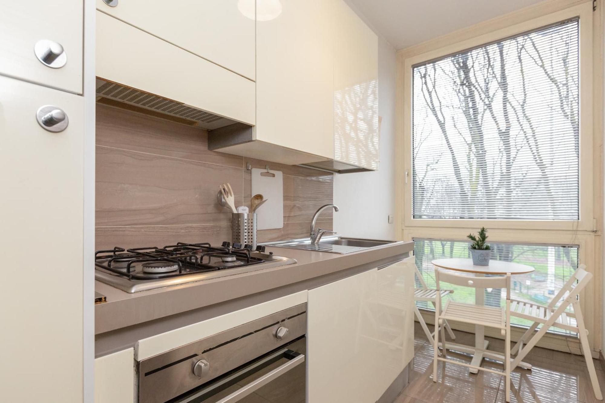 Honey Exclusive - Train Station - Near Center Apartment Milan