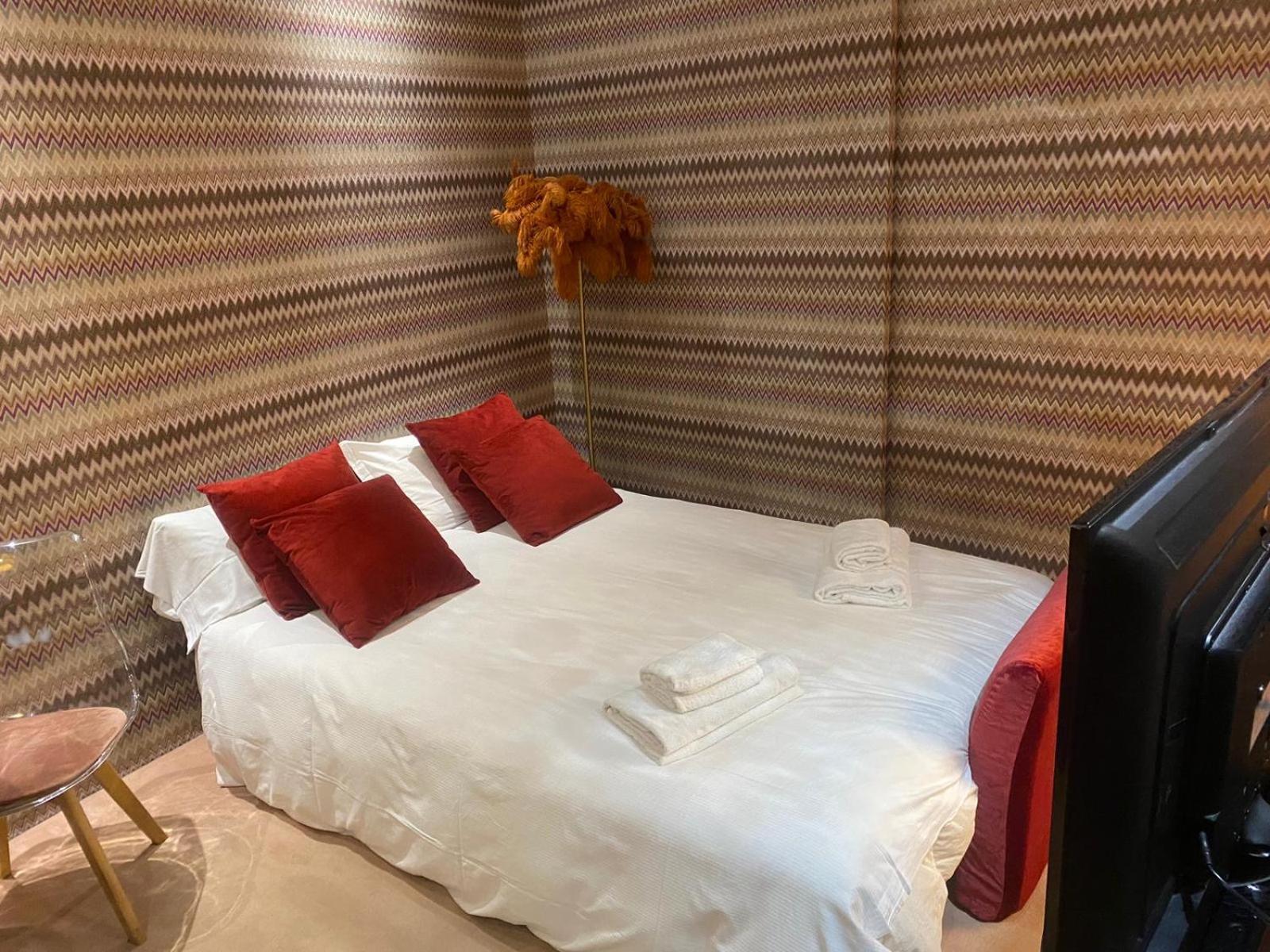 Ponte Vetero Hideaway - Underground Apartment Milan