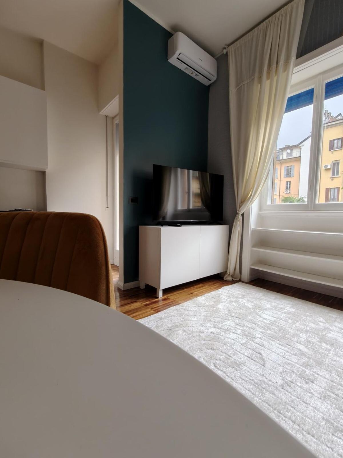 Center Navigli Renewed With Ac, Wifi 800mbits, Metro Link To Airport And Station Appartamento *