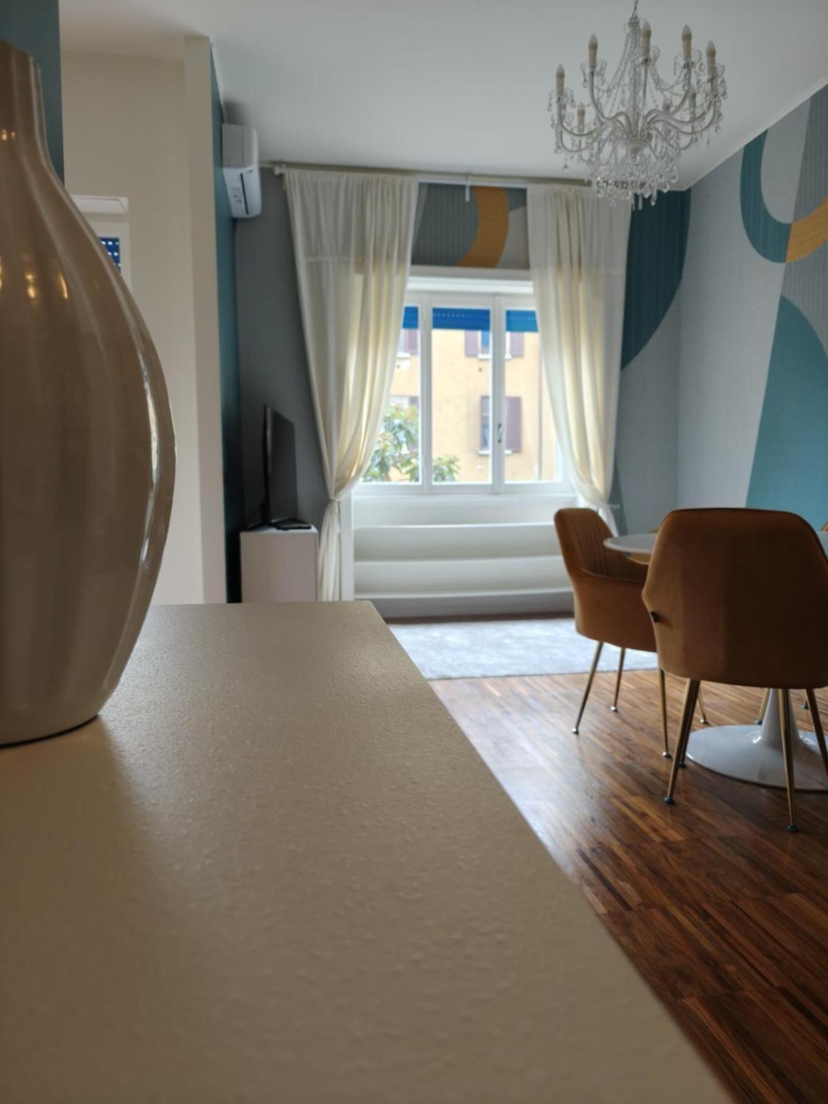 Center Navigli Renewed With Ac, Wifi 800mbits, Metro Link To Airport And Station * Milano