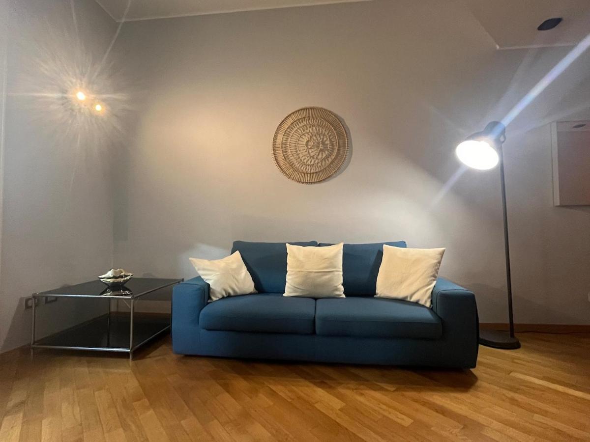 Apartamento Modern Openspace In Piazza Repubblica Near To Via Montenapoleone *