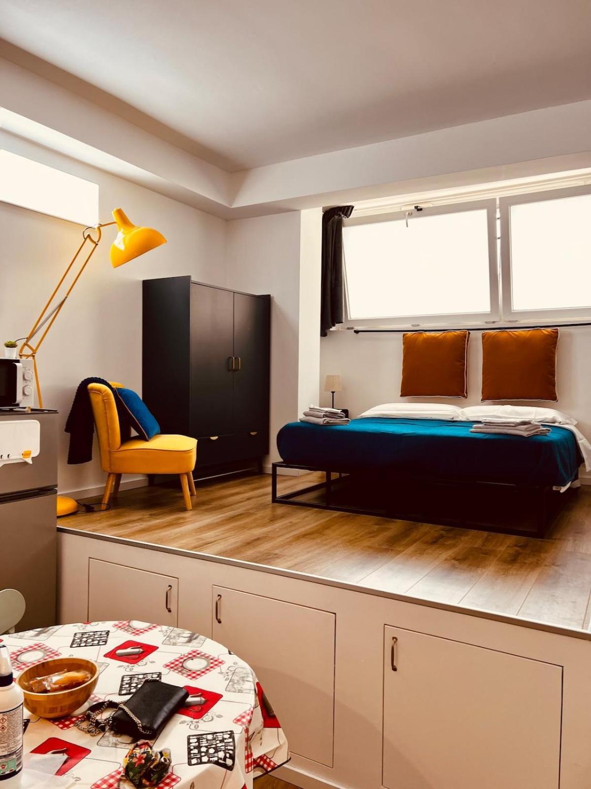 Apartment Casa Lella Your In Milan