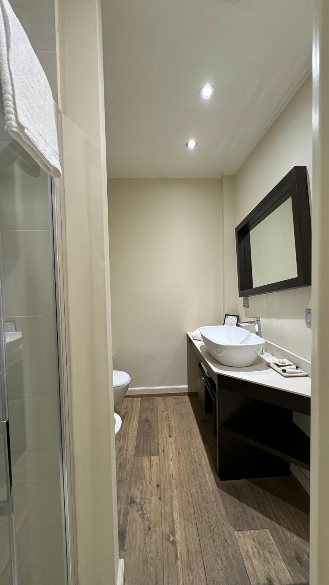 Hotel Townhouse 33 4*