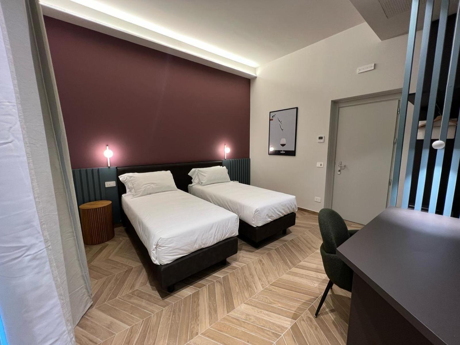 Rossovino Hotel 2*
