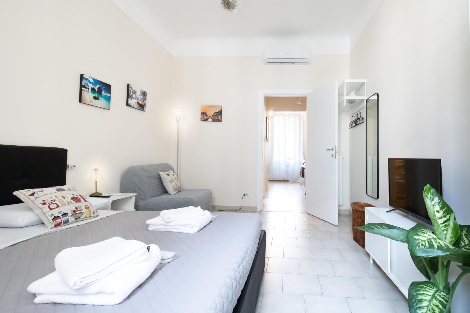 Apartment Garibaldi Isola Milan