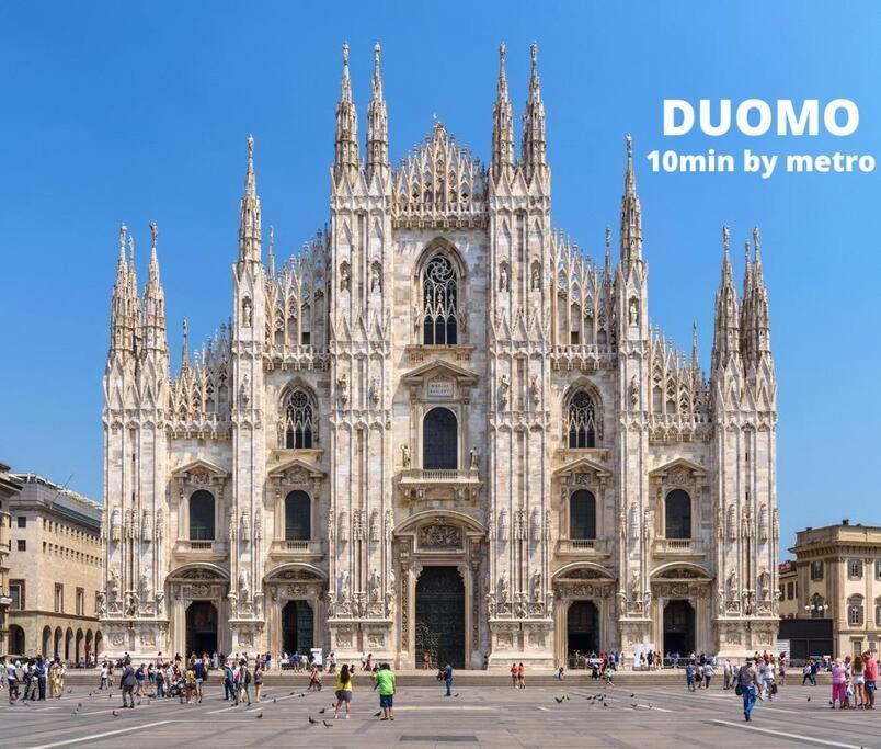 Apartment Duomo 10min Shopping&relax Fast Wifi & Balcony Milan