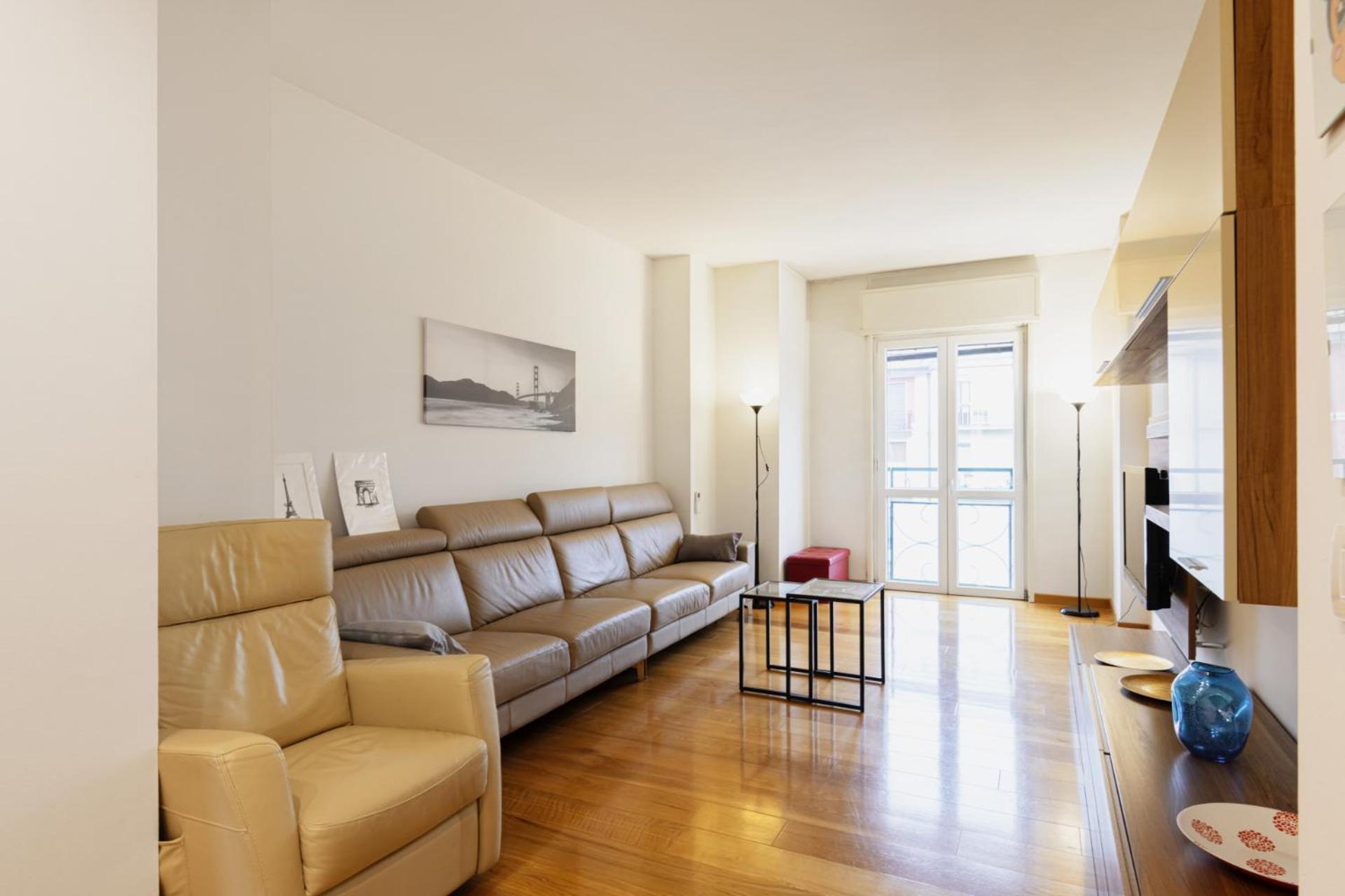 Easylife - Elegante In Solari * Milan