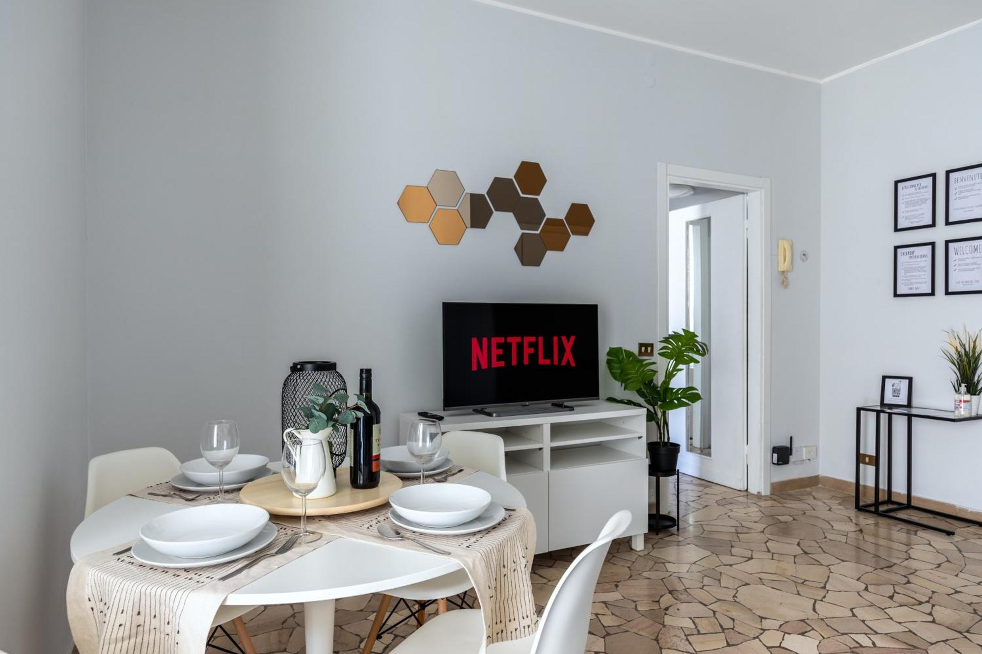 8 Min Dalla Metro Casa Elegante Con Netflix E Wifi Apartment Milan