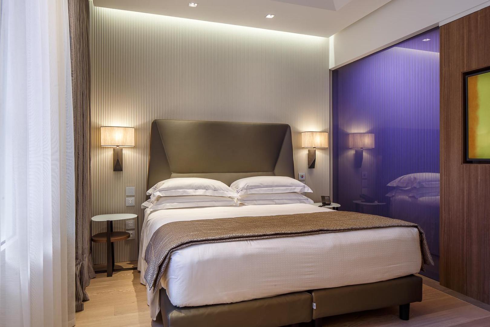 Cavour 4* Milan