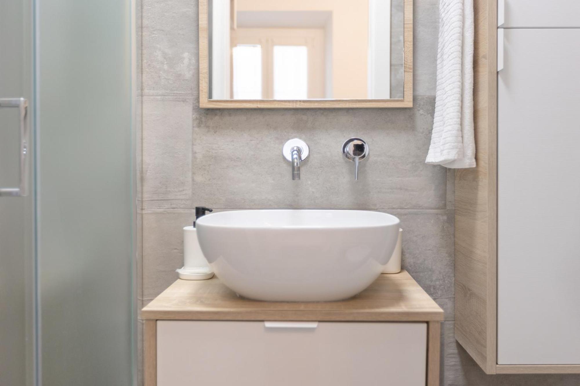 Tiny & Tidy In The Key Area Of Apartamento *