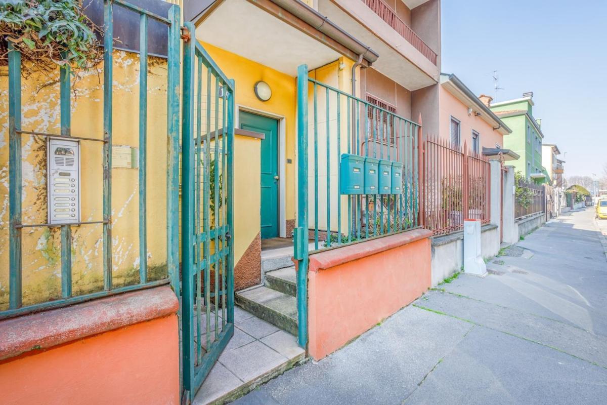 Unconventional Near Linate - Supreme Meme Loft Apartment Milan