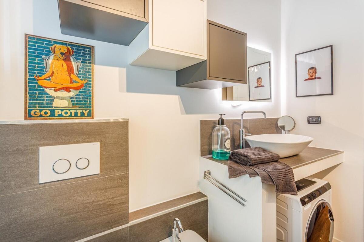 Unconventional Near Linate - Supreme Meme Loft Apartment