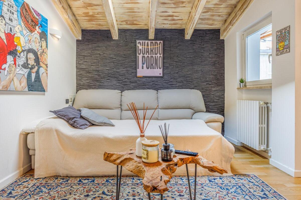 Unconventional Near Linate - Supreme Meme Loft Apartment *