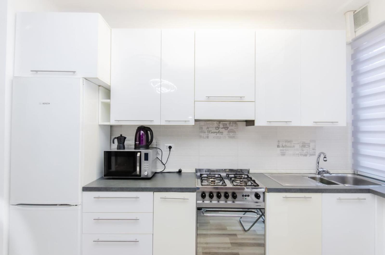 Apartment Lugano S&s Home, Moderna E Tranquilla, Vicino Al Centro Di Milano, Con Parcheggio Gratuito Esterno