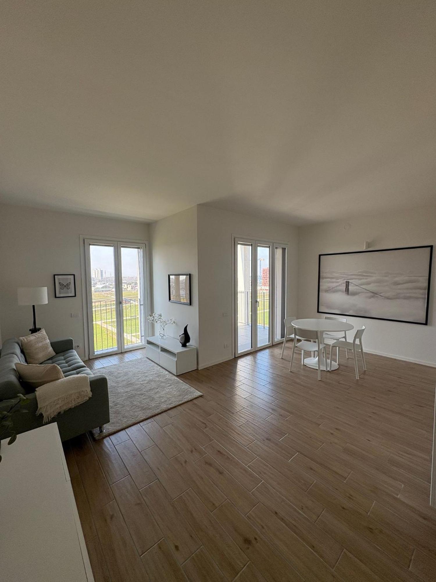 Panorama - Luminous With Private Garage Milan