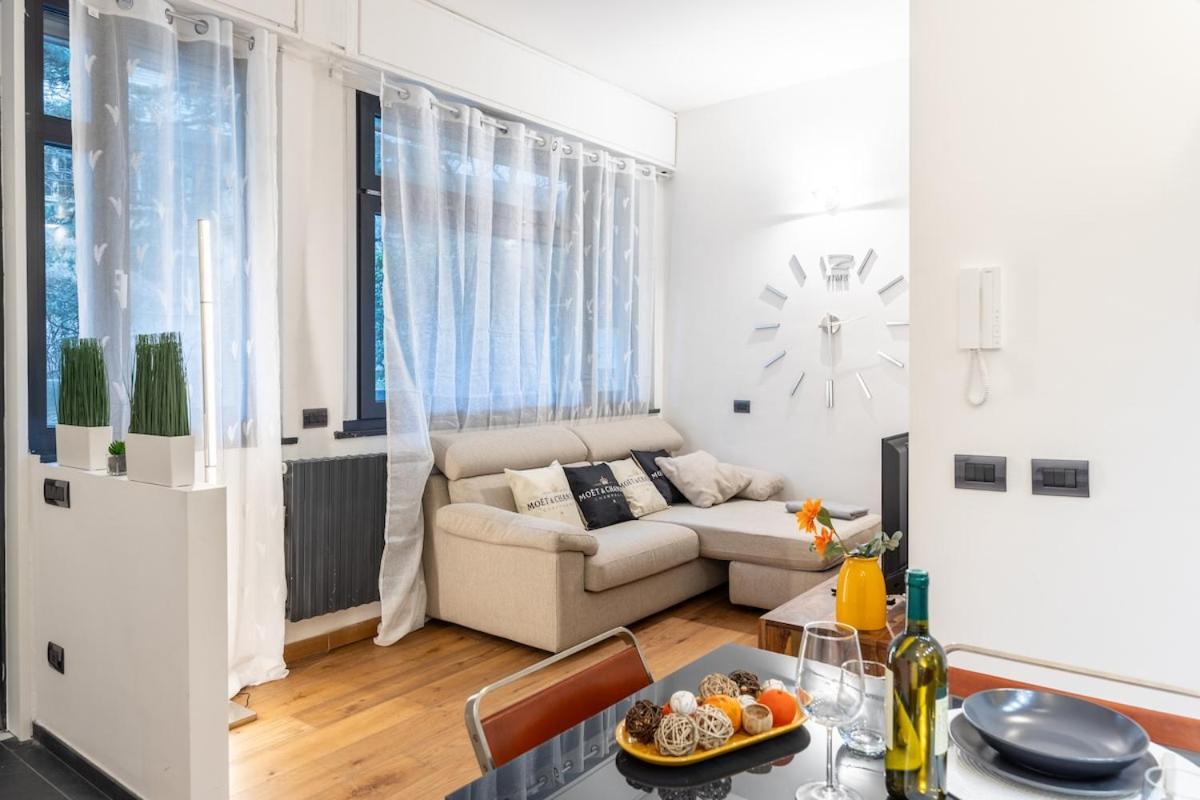 Design I Steps From Fair & Metro Apartment Milan