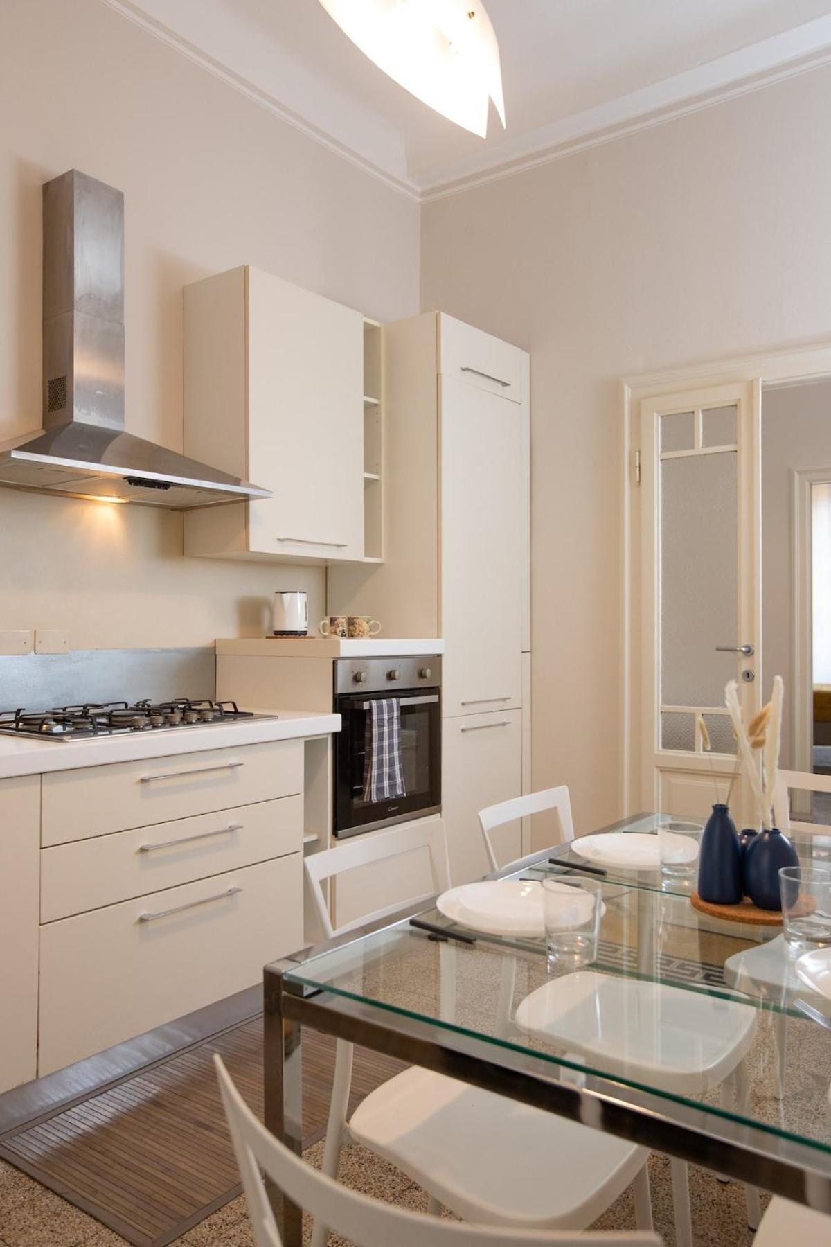 Sciesa - New Exclusive Apartment Milan