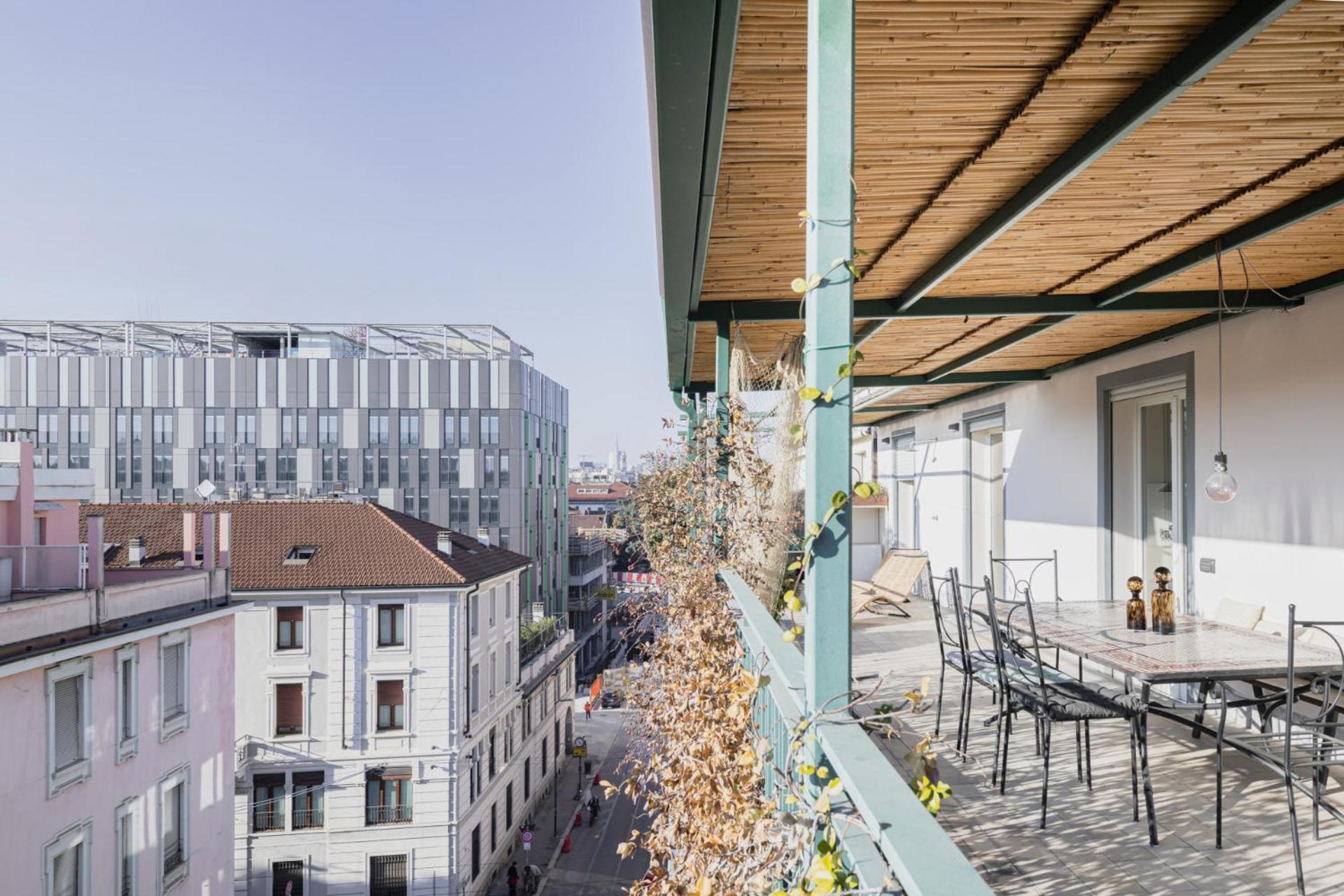 Easylife - Con Terrazzo Vicino Duomo Apartment
