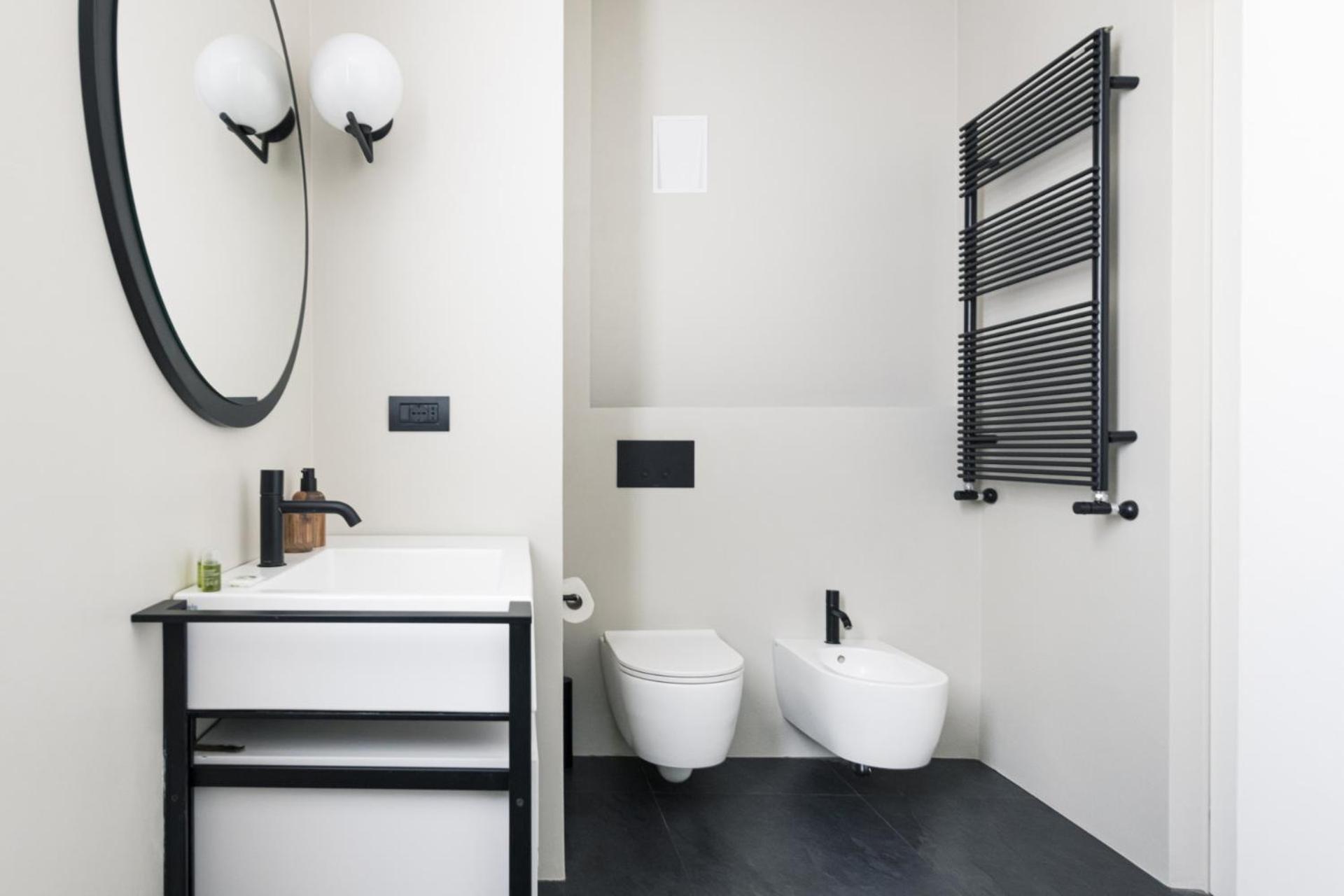 Easylife - Con Terrazzo Vicino Duomo Apartment
