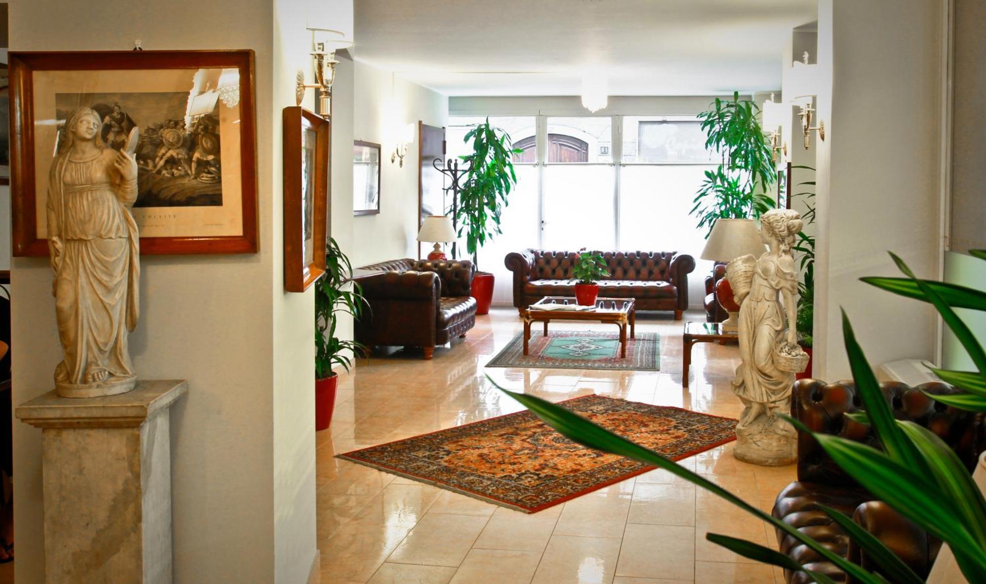 Hotel Garibaldi Palace