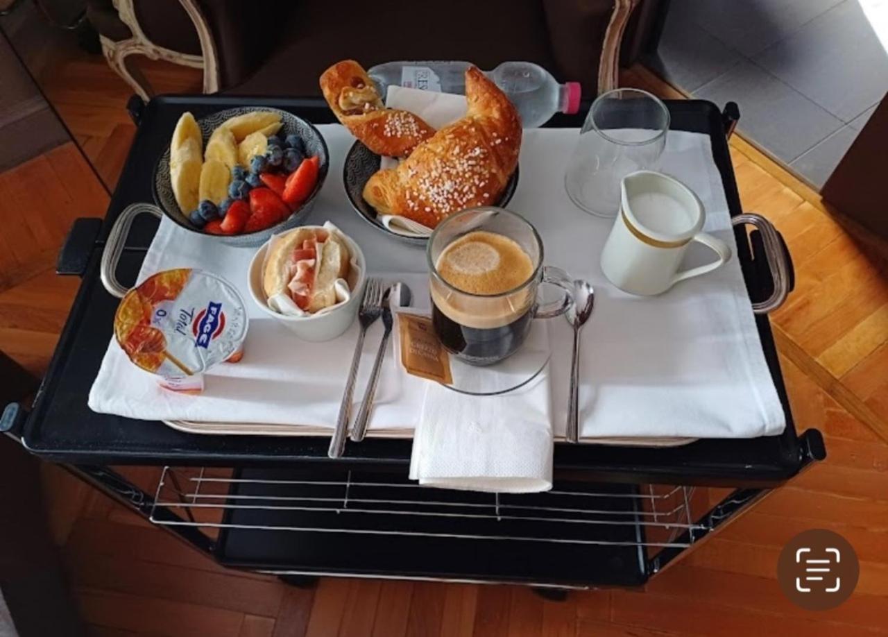 Pattini Acomodação com café da manhã  2*