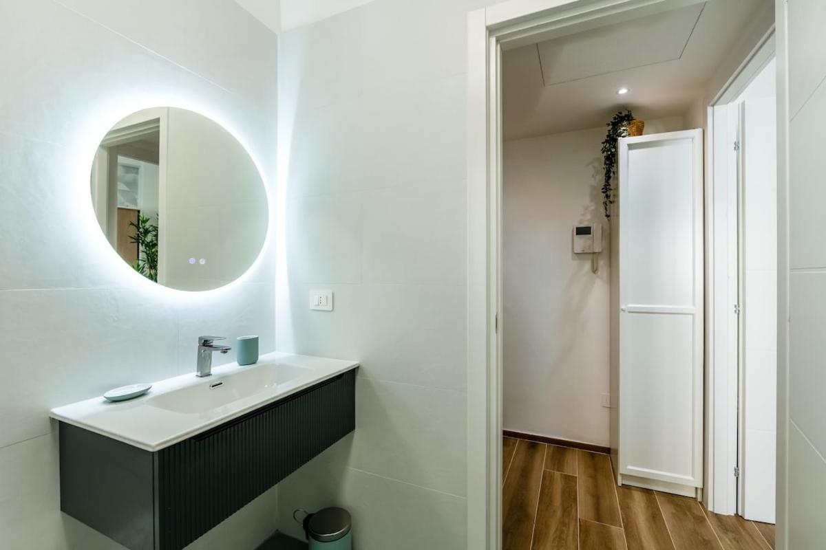 Comfort & Design Minutes Away From The Centre * Milan
