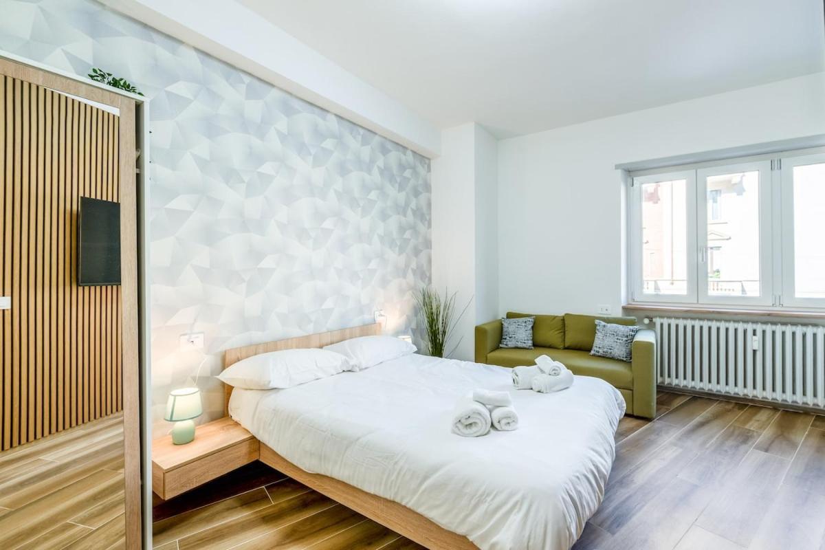 Comfort & Design Minutes Away From The Centre Apartment *