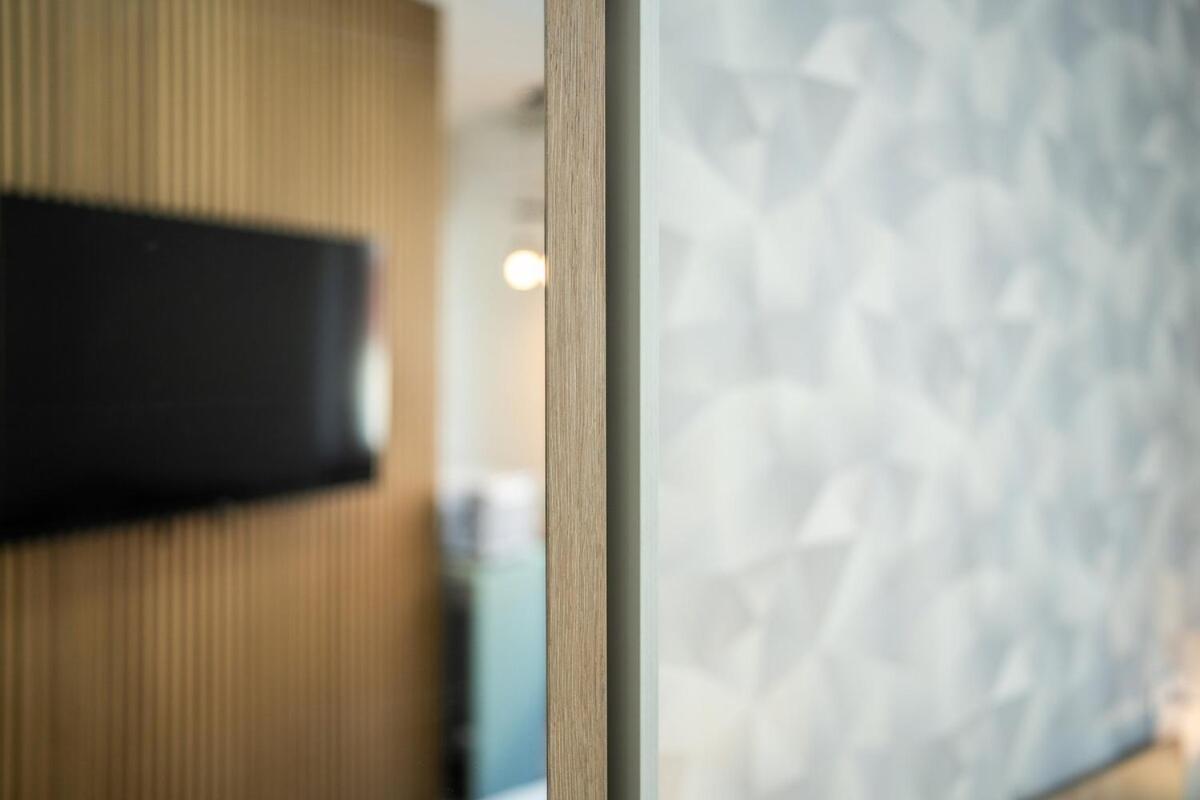 Comfort & Design Minutes Away From The Centre Apartment
