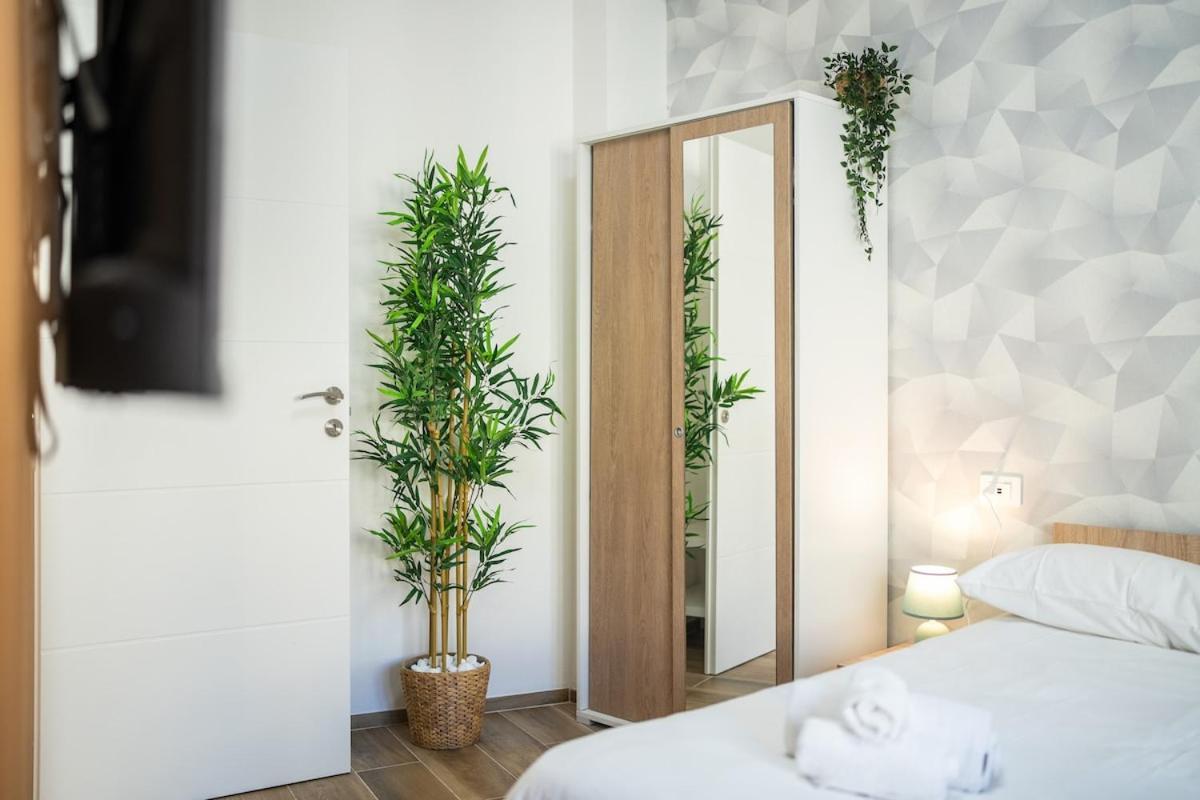 Comfort & Design Minutes Away From The Centre Apartment