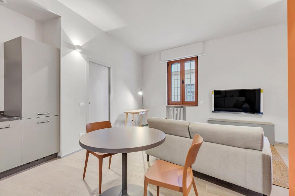 Cozy Navigli Apartment Milan