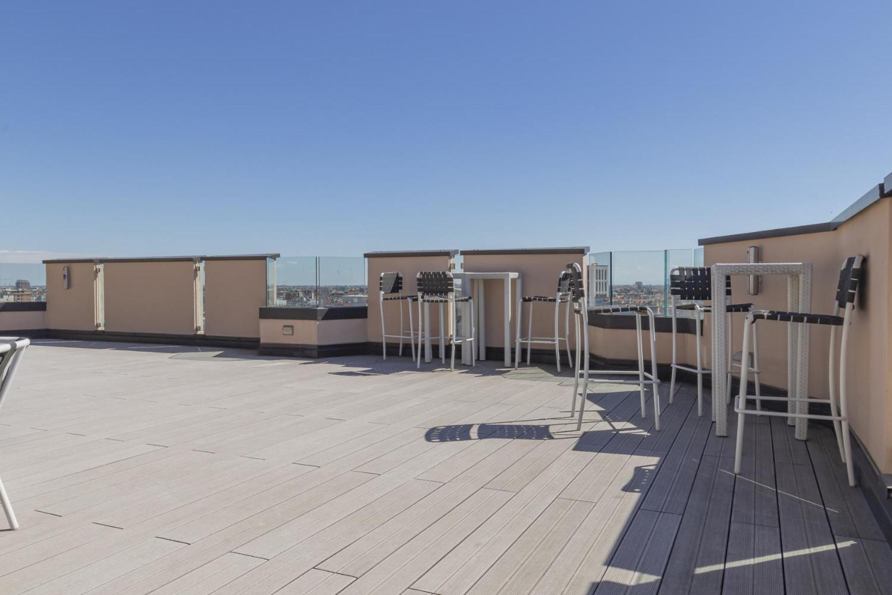 Apartment San Babila Tower With Panoramic Terrace Overlooking Duomo By Rentopolis Milan