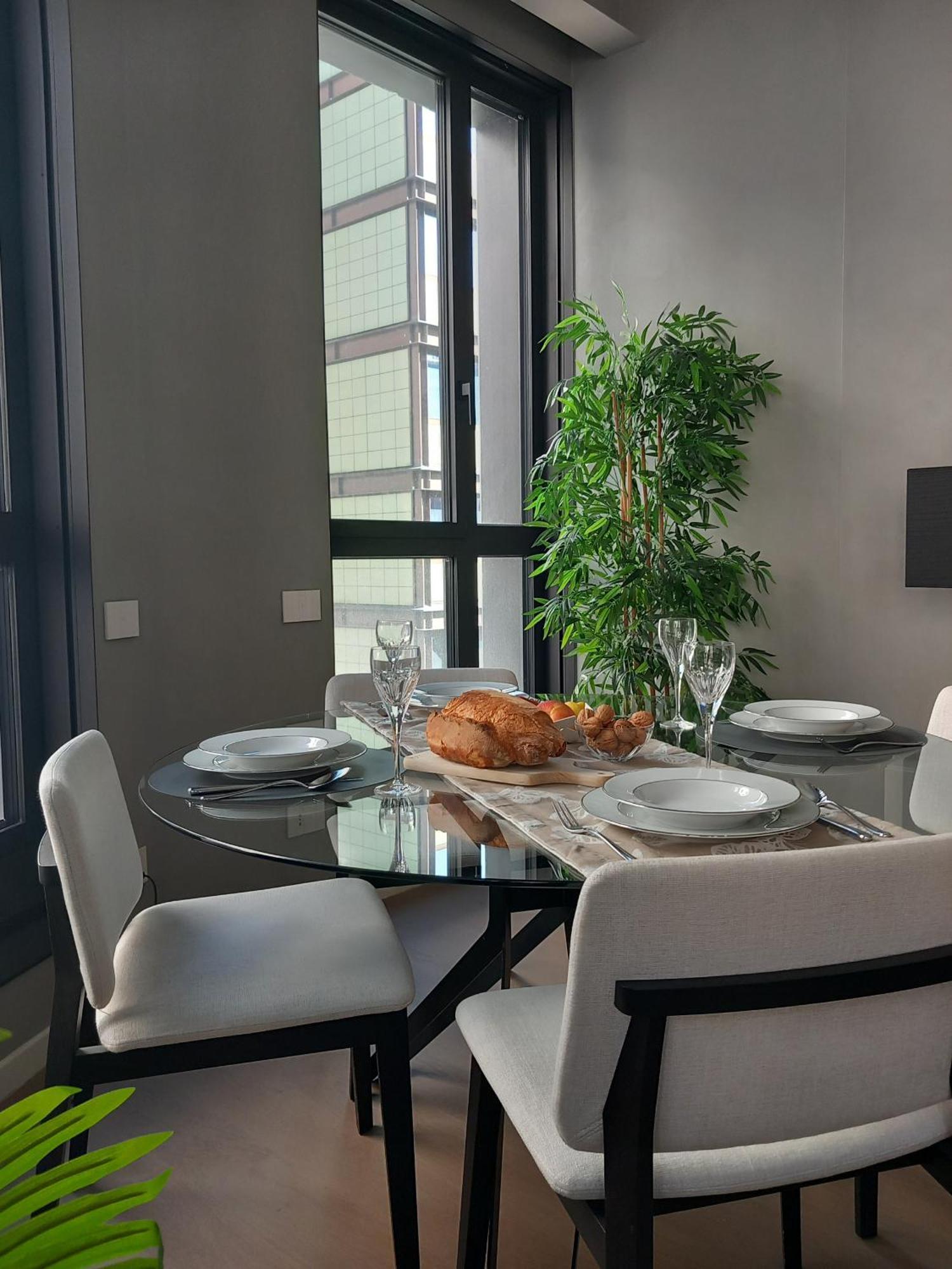 Apartment San Babila Tower With Panoramic Terrace Overlooking Duomo By Rentopolis Milan